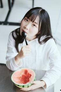 吃瓜少女魏伟