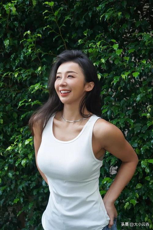 体育女主持人张曼源吃瓜,揭秘体育界幕后风云