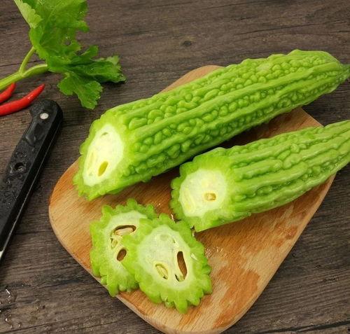 米泉吃瓜